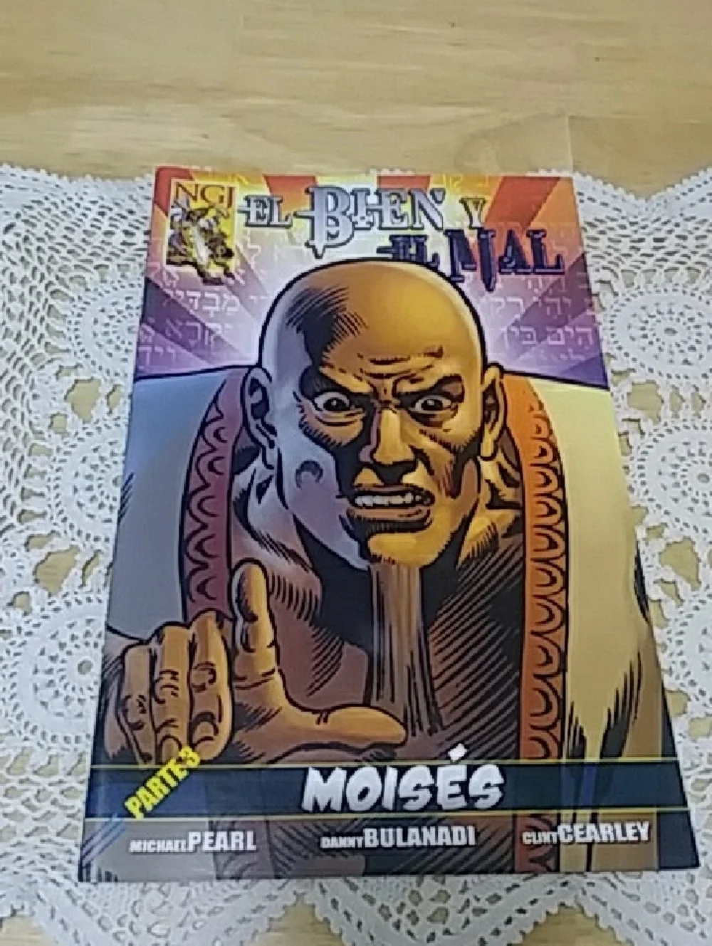 El Bien Y El Mal Comic Book bundle, bible stories in Spanish